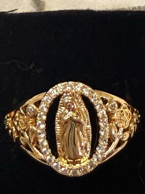 Gold-Tone Virgin Mary Oval Ring with Clear Crystal Accents